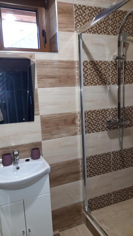 Hotel Kincsem Vendeghaz à Szilvásvárad Extérieur photo